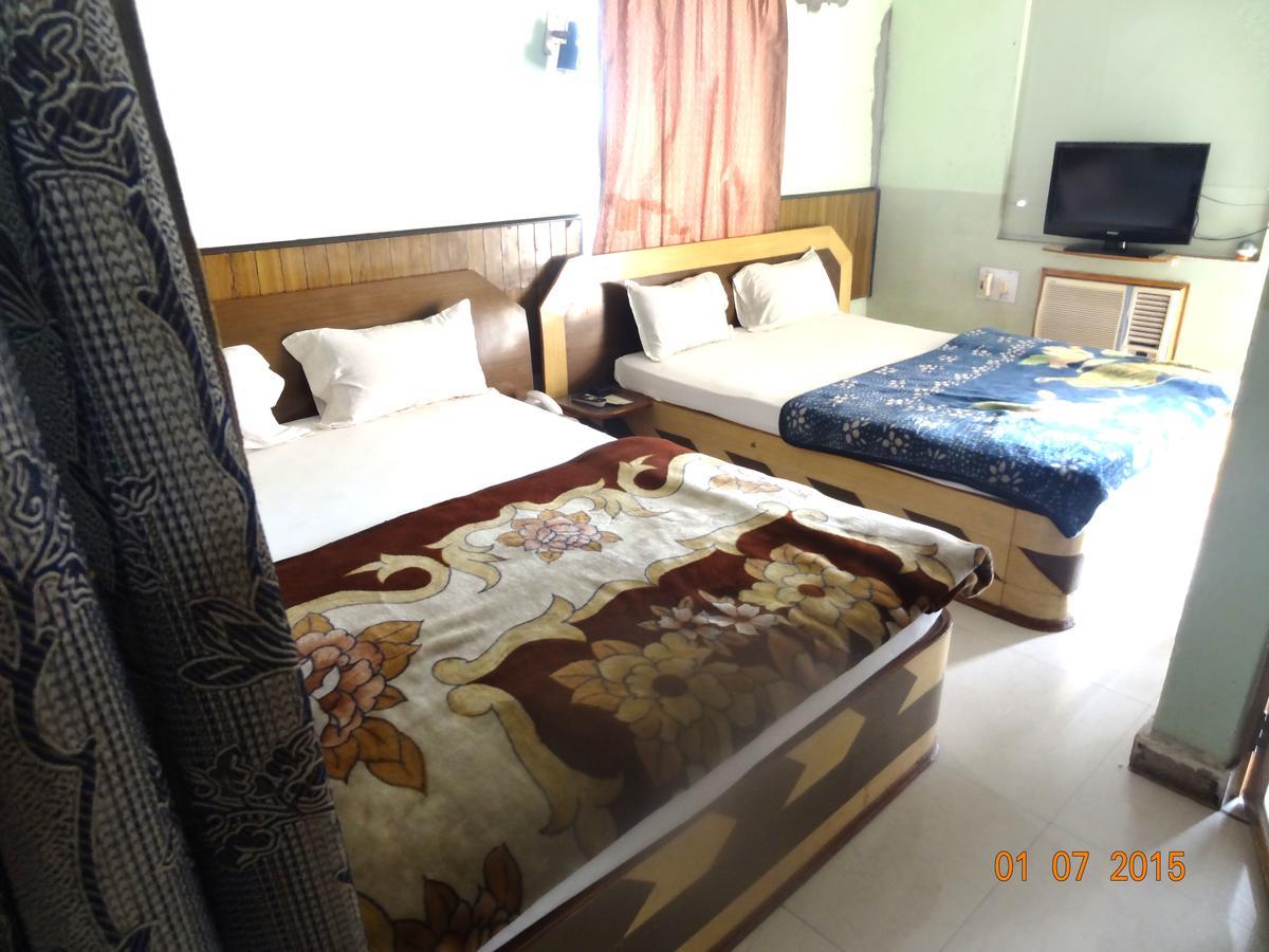 Hotel Yatrik Deoghar Dış mekan fotoğraf
